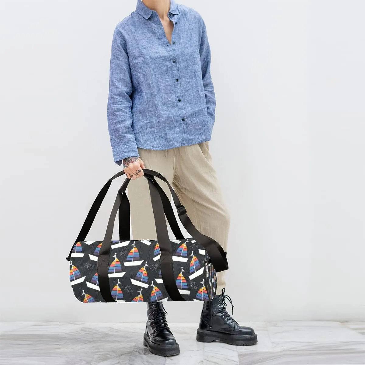 Sailboats Gym Bag Small Gym Duffel Bags for Men Women Wave Overnight Weekender Workout Bag Lightweight Sport Duffle Bag Carry On Gymbag