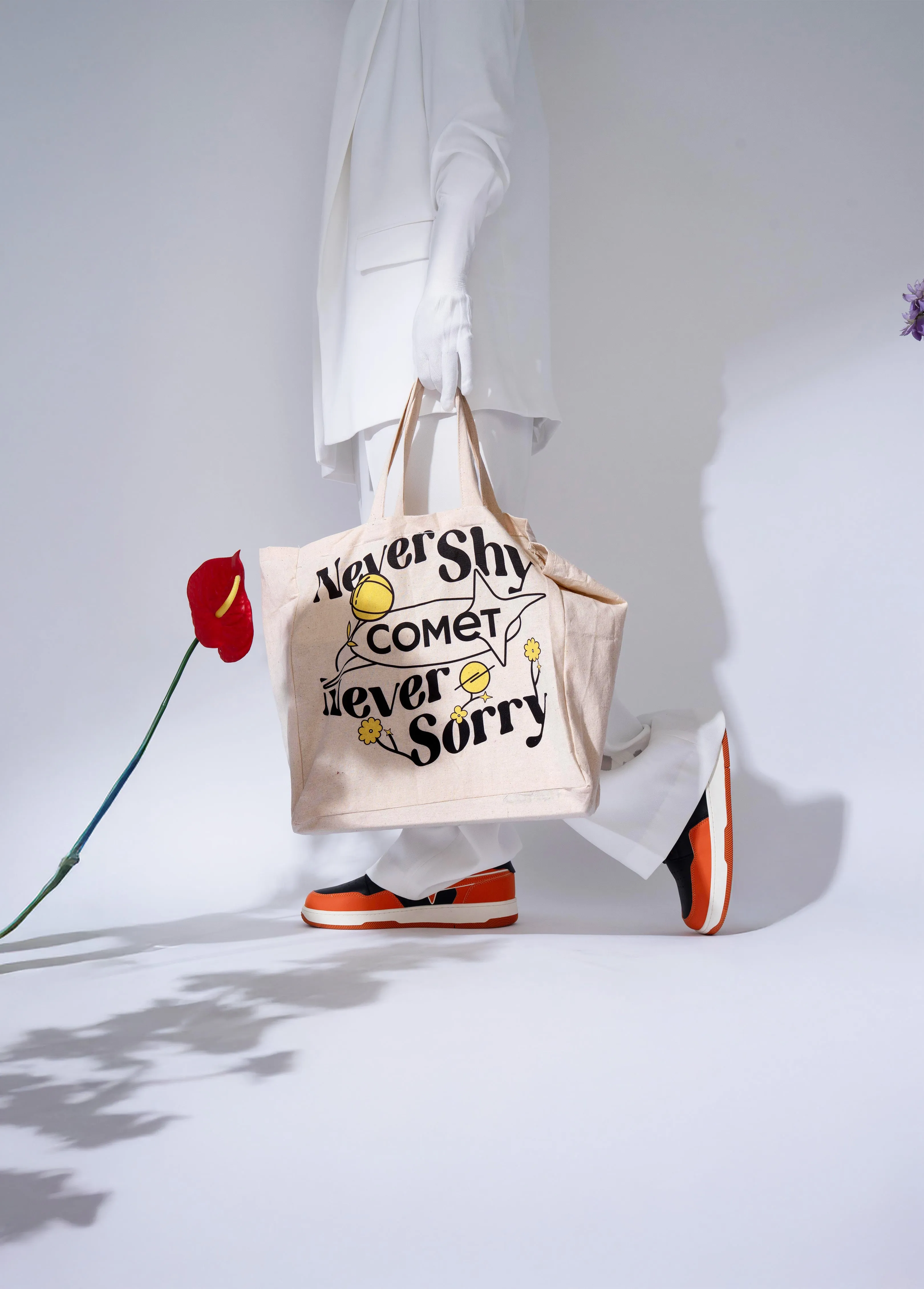 TOTE BAGS