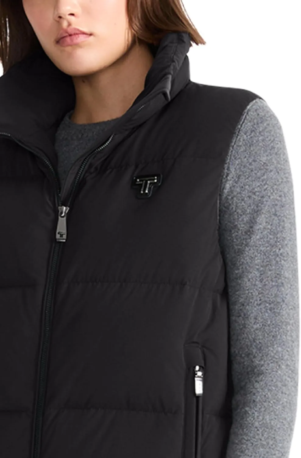 TUMI Women's Heat Seal Quilted Midweight PrimaLoft-Filled Vest - Sleek Nylon Vest with Pockets - Women's Wear