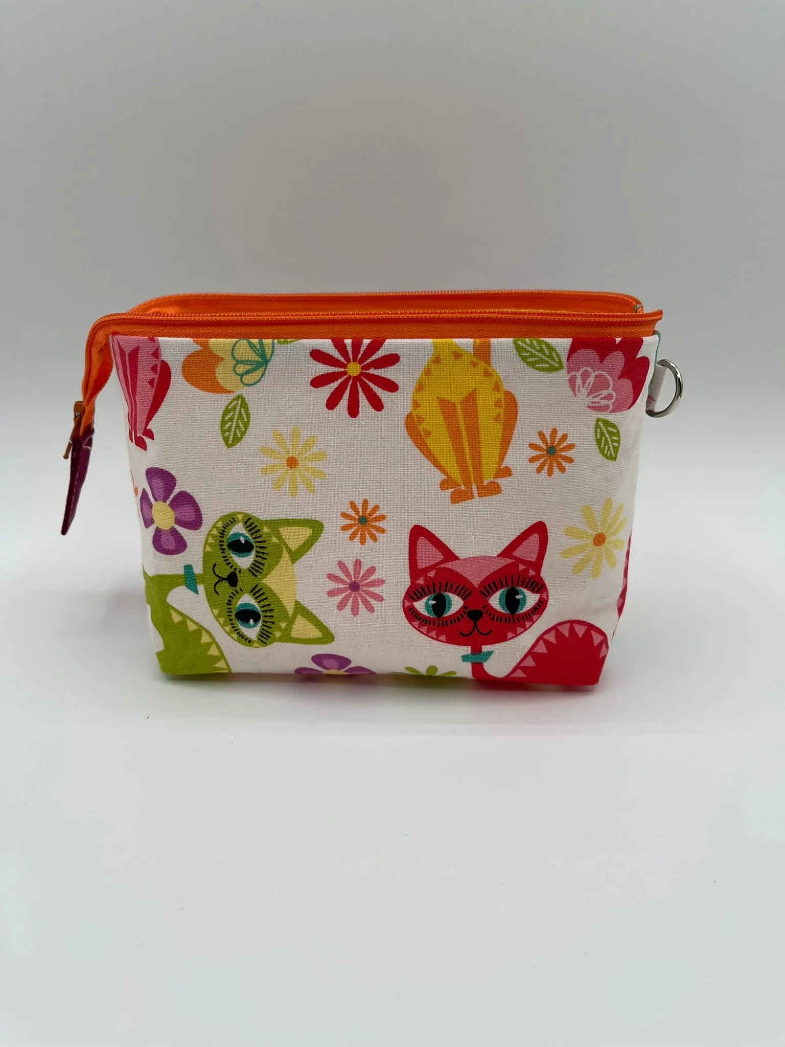 Zipper Bucket Bag - Groovy Cats