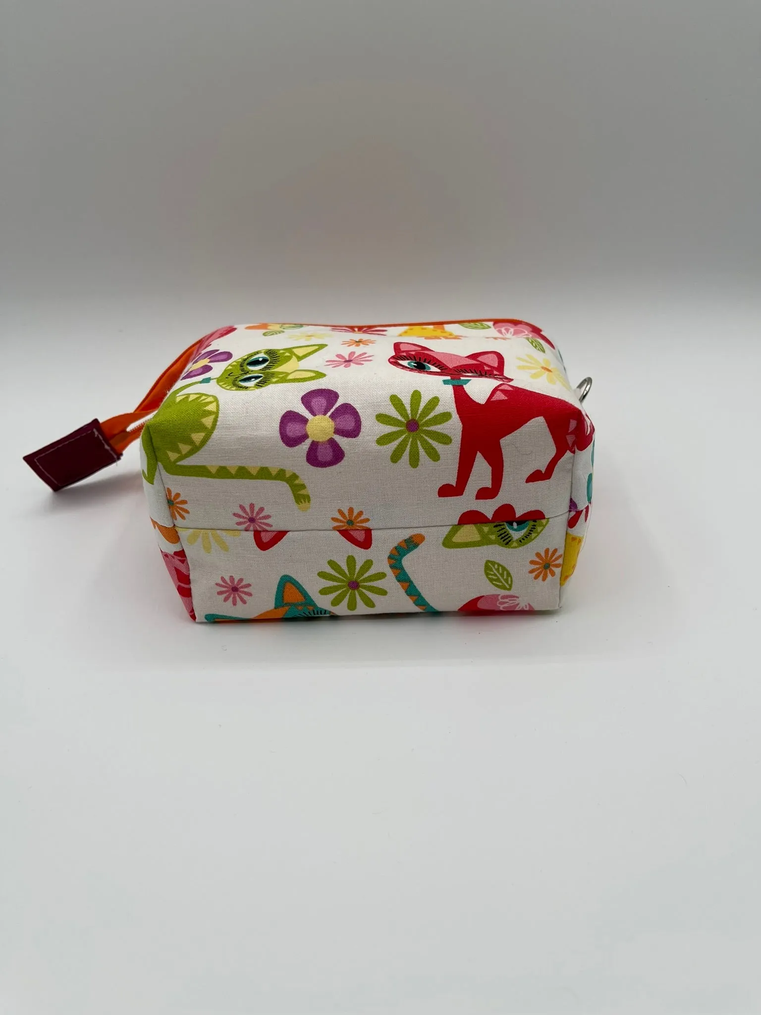 Zipper Bucket Bag - Groovy Cats